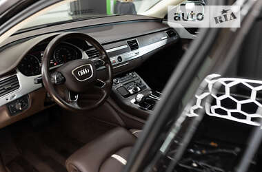Седан Audi A8 2012 в Ивано-Франковске