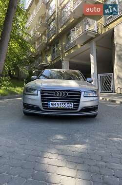 Седан Audi A8 2015 в Львове