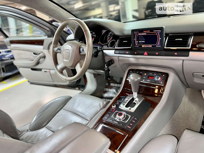 Седан Audi A8 2006 в Києві