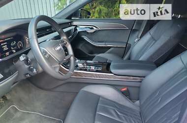 Седан Audi A8 2020 в Львові