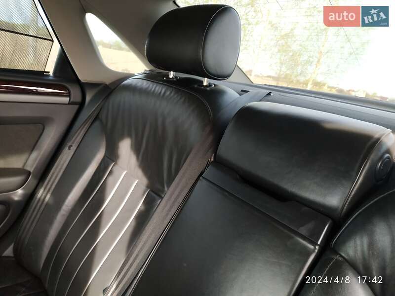 Седан Audi A8 2004 в Києві