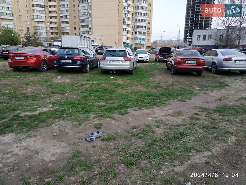 Седан Audi A8 2004 в Києві
