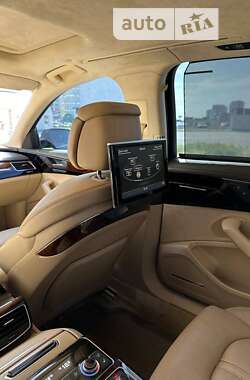 Седан Audi A8 2013 в Киеве