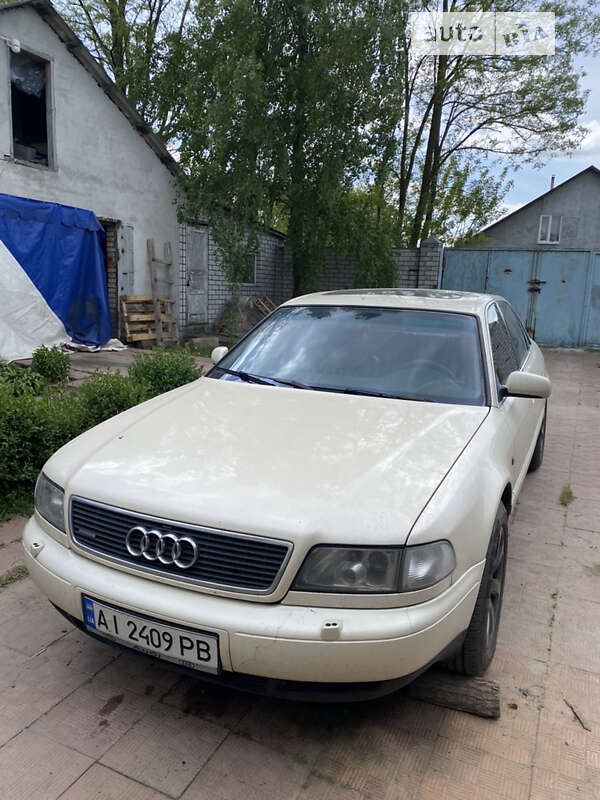 Седан Audi A8 1998 в Києві