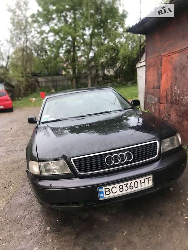 Седан Audi A8 1998 в Львове