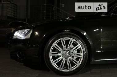 Седан Audi A8 2013 в Калуші