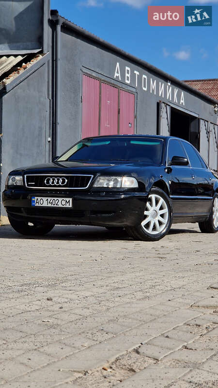 Audi A8 1995