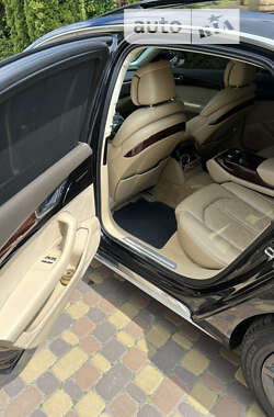 Седан Audi A8 2012 в Борисполе