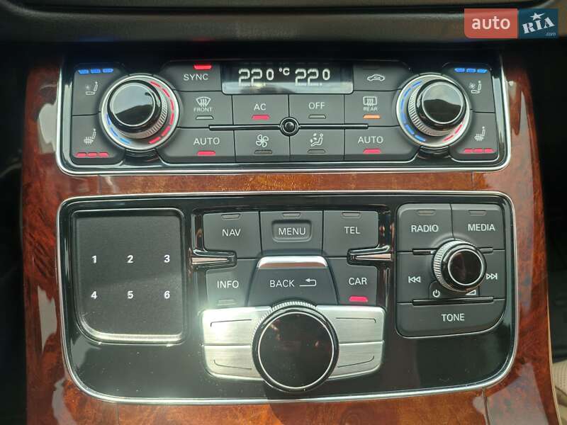 Седан Audi A8 2013 в Ужгороде