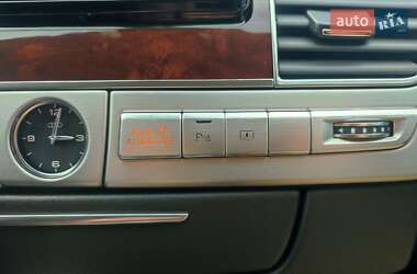 Седан Audi A8 2013 в Ужгороде