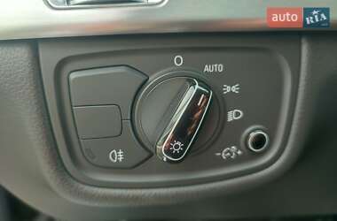 Седан Audi A8 2013 в Ужгороде