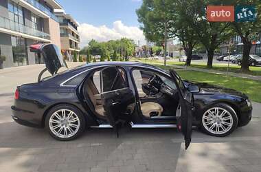 Седан Audi A8 2013 в Ужгороде