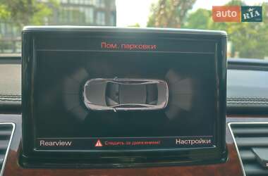 Седан Audi A8 2013 в Ужгороде