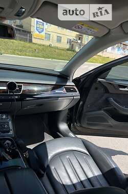 Седан Audi A8 2017 в Виннице