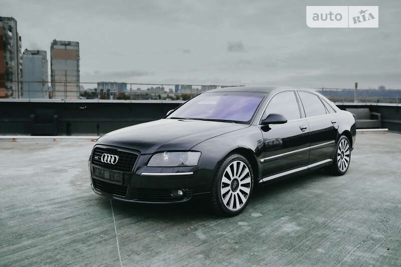 Седан Audi A8 2005 в Киеве