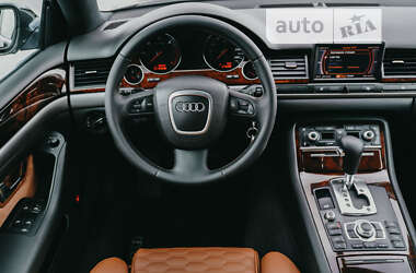 Седан Audi A8 2005 в Киеве