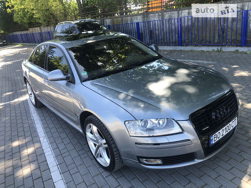 Седан Audi A8 2009 в Копичинці