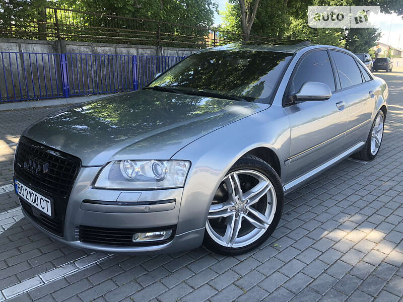 Седан Audi A8 2009 в Копичинці