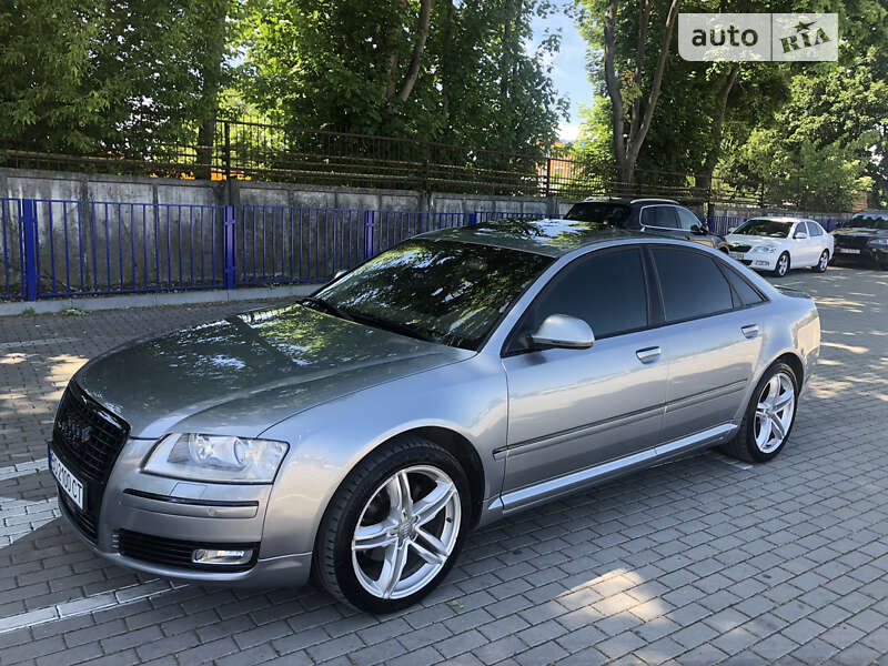 Седан Audi A8 2009 в Копичинці