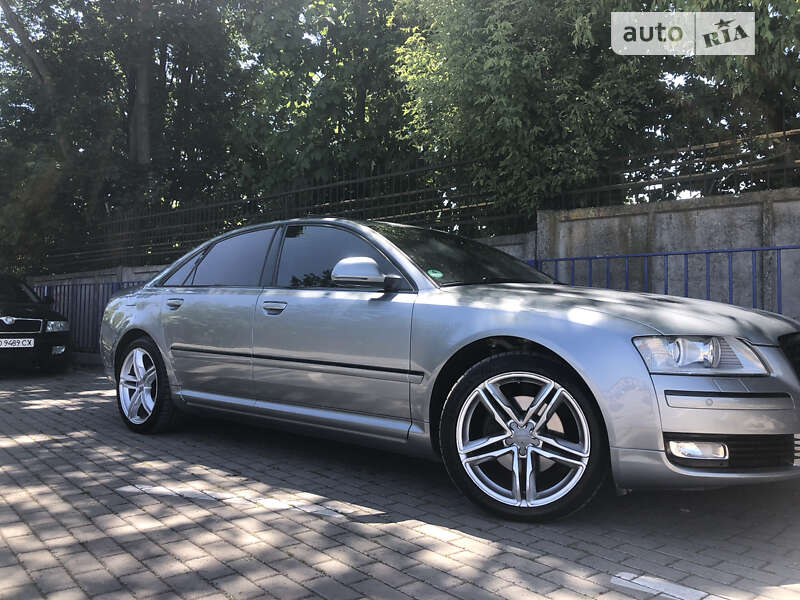 Седан Audi A8 2009 в Копичинці