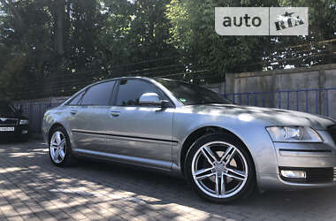 Седан Audi A8 2009 в Копычинце