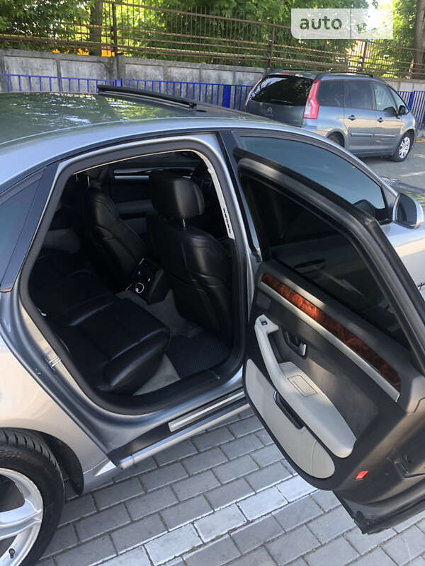 Седан Audi A8 2009 в Копичинці