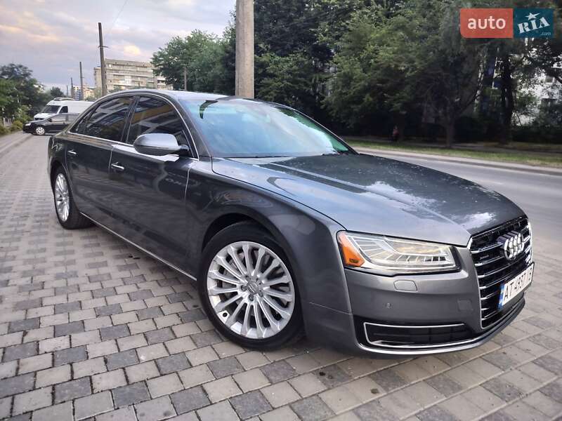Седан Audi A8 2015 в Ивано-Франковске