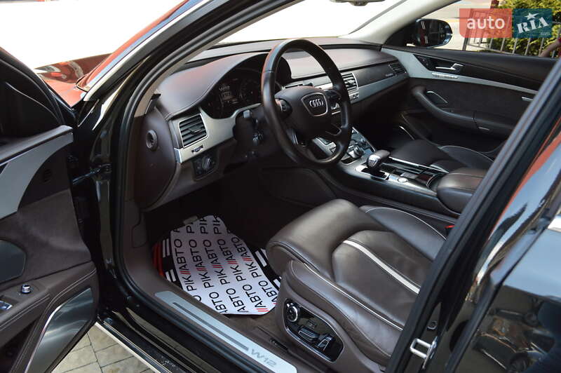 Седан Audi A8 2012 в Львове