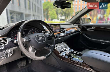 Седан Audi A8 2015 в 