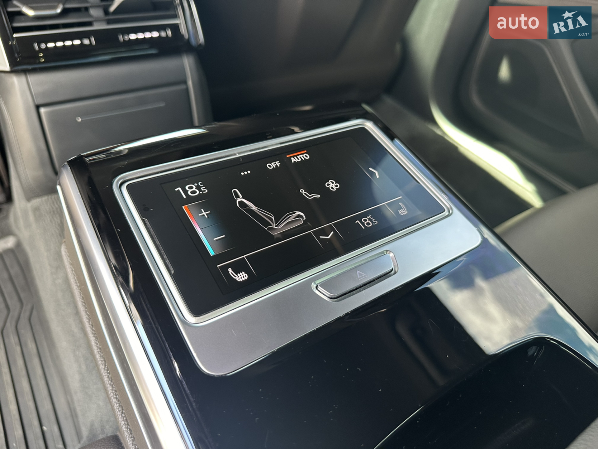 2021 Audi A8 - мініатюра 23
