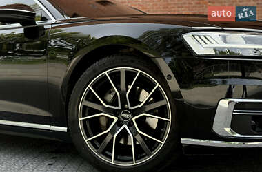 Седан Audi A8 2020 в Львові