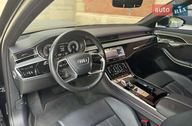 Седан Audi A8 2020 в 