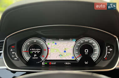 Седан Audi A8 2020 в 