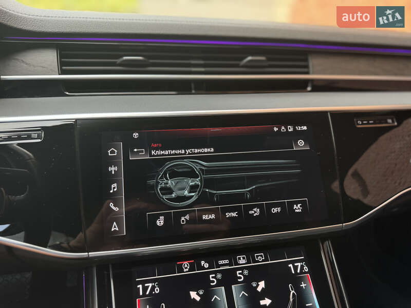 Седан Audi A8 2020 в Львові