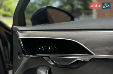 Седан Audi A8 2020 в Львові