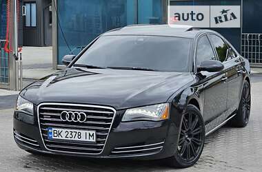 Седан Audi A8 2012 в Ровно