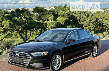Седан Audi A8 2018 в Черновцах