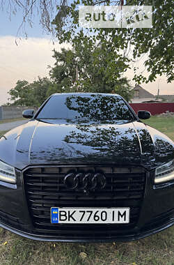 Седан Audi A8 2015 в Киеве