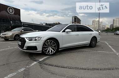 Седан Audi A8 2018 в Киеве