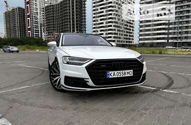 Седан Audi A8 2018 в Киеве