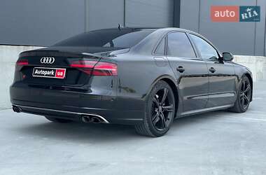 Седан Audi A8 2015 в Львове