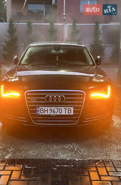 Седан Audi A8 2012 в 