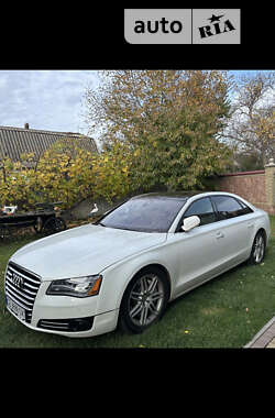 Седан Audi A8 2013 в 