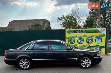 Седан Audi A8 1995 в 