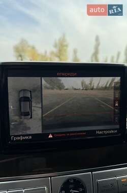 Седан Audi A8 2015 в 