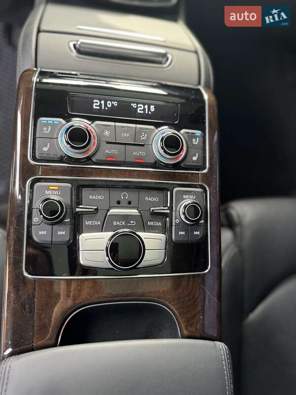Седан Audi A8 2015 в Каменском