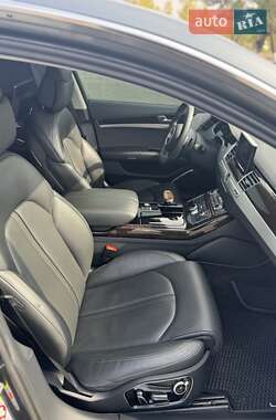 Седан Audi A8 2015 в 