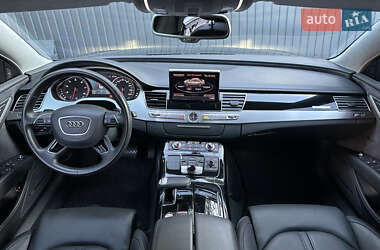 Седан Audi A8 2013 в Києві