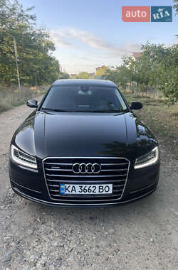 Седан Audi A8 2017 в 