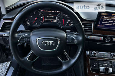 Седан Audi A8 2013 в Бердичеве